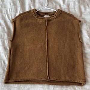 Universal Thread Tan Sleeveless Sweater